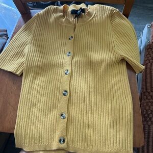 Forever 21 button up top yellow size medium